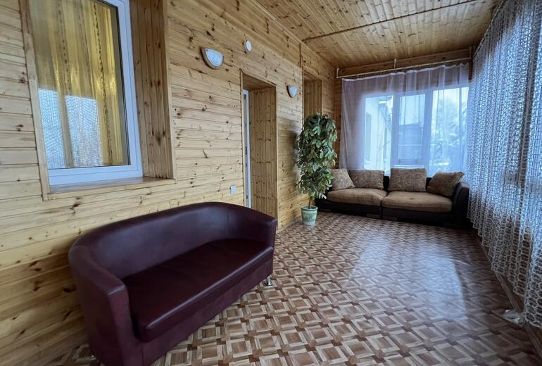 Улучшенный одноместный номер с диваном